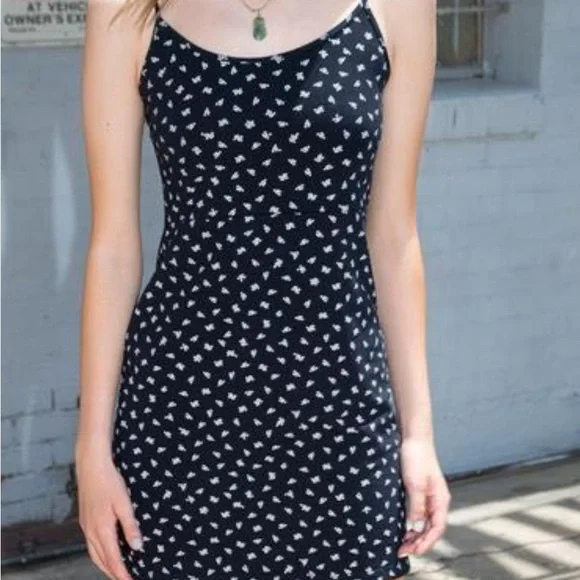 fishtail midi dress Ximena Yellow Floral Applique Fishtail Midi Dress main image 0